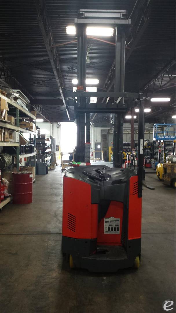 2010 Raymond 7400-DR32TT Electric Reach Truck - 123Forklift
