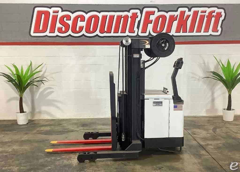 2005 Crown 30WRTT Electric Forklift - 123Forklift