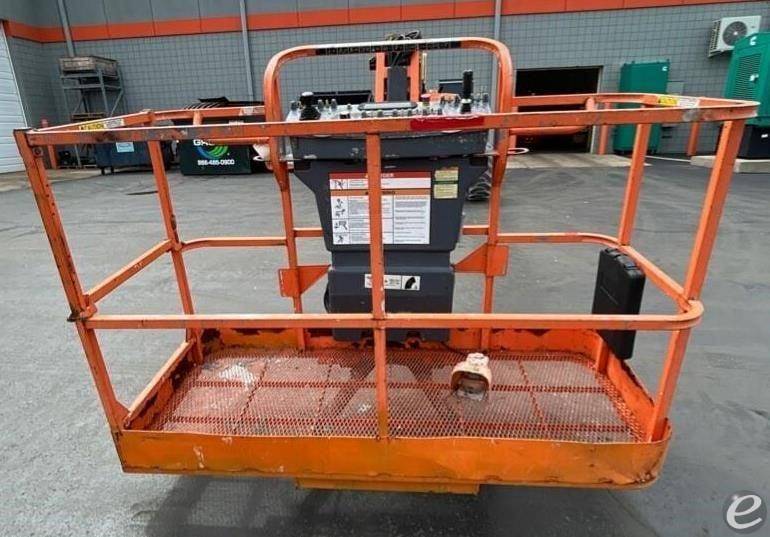 2014 JLG M600JP