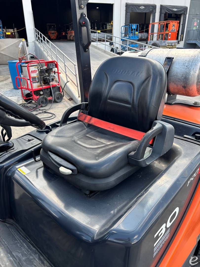 2016 Doosan G30P-5