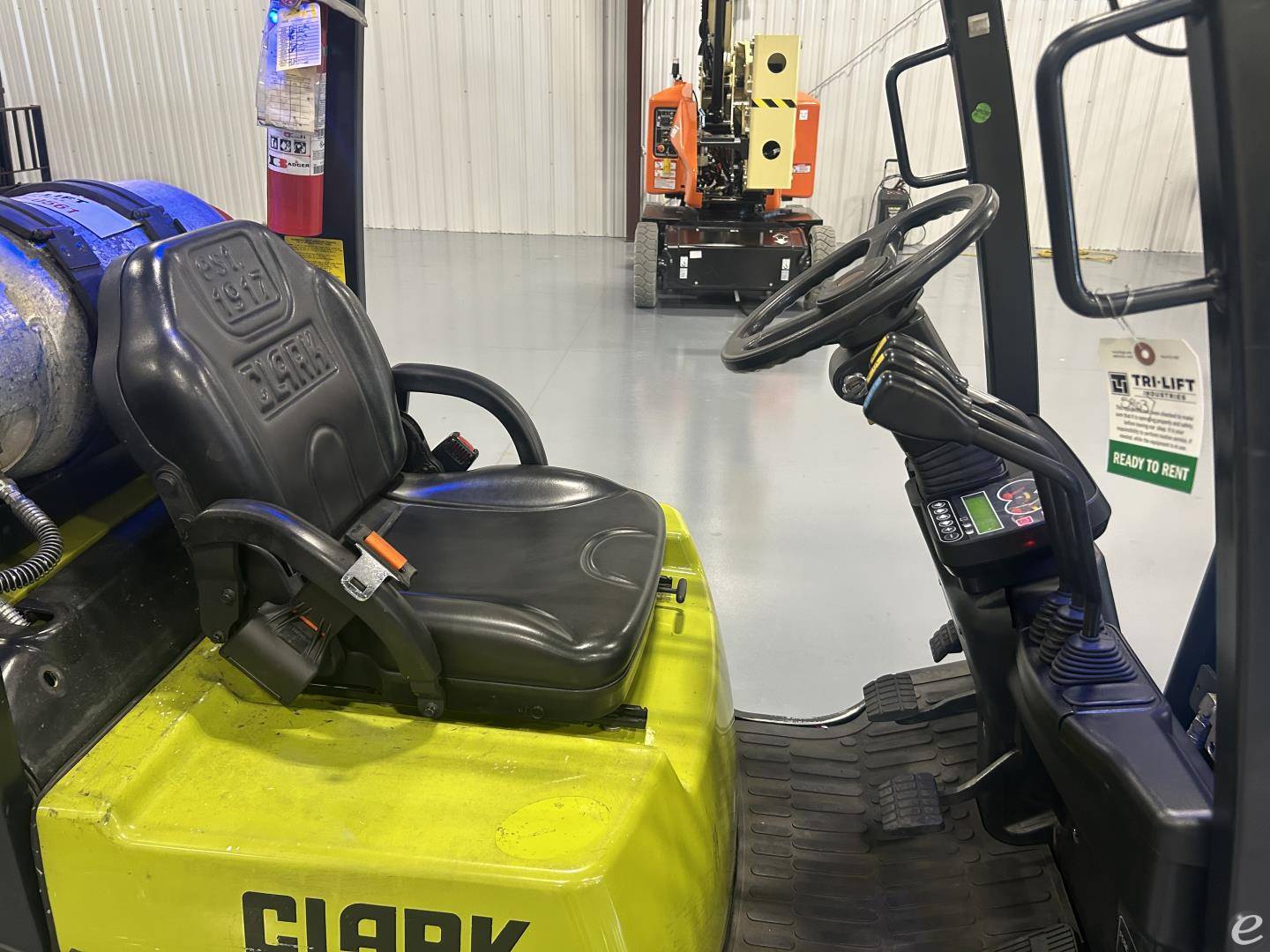 2021 Clark C15C