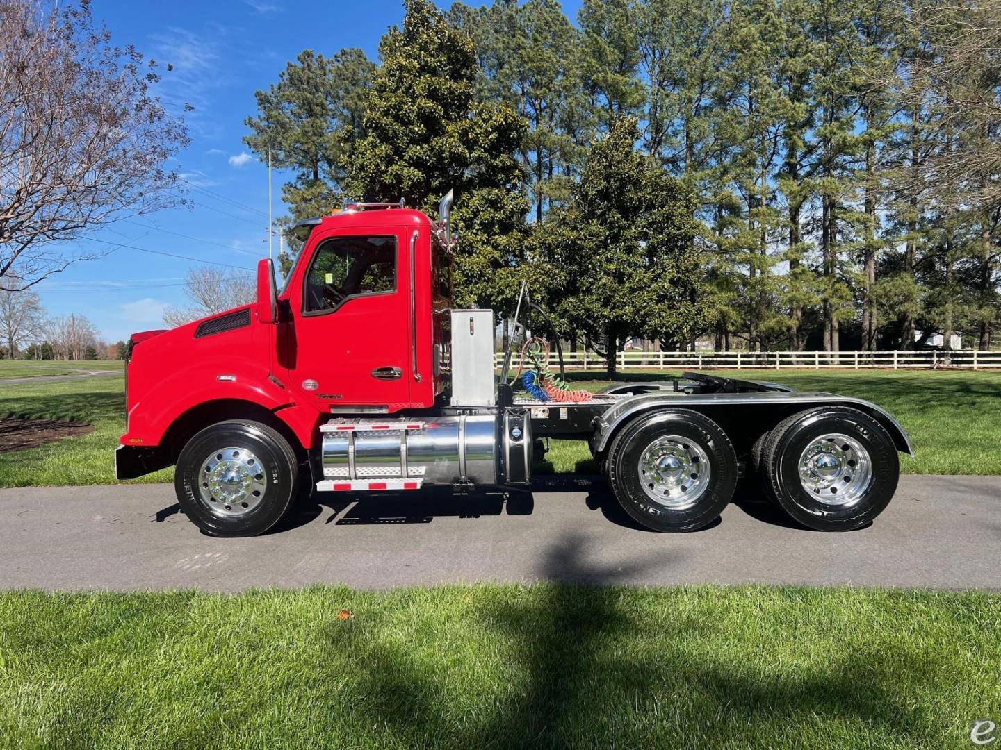 2020 Kenworth T880