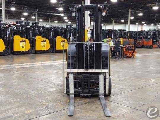 2015 Yale ESC030 Electric Forklift - 123Forklift