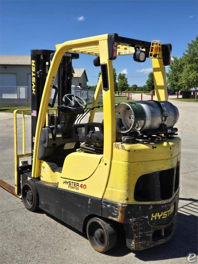 2017 Hyster S40FTS LP Gas Forklift - 123Forklift
