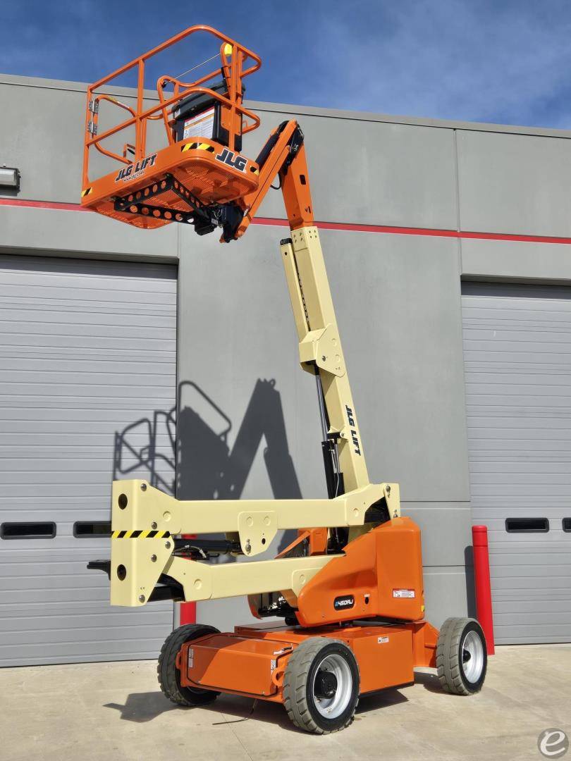 2022 JLG E450AJ