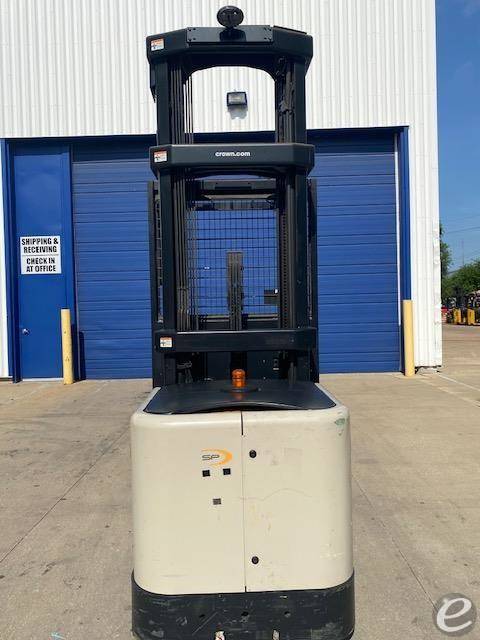 2021 Crown SP3520-30