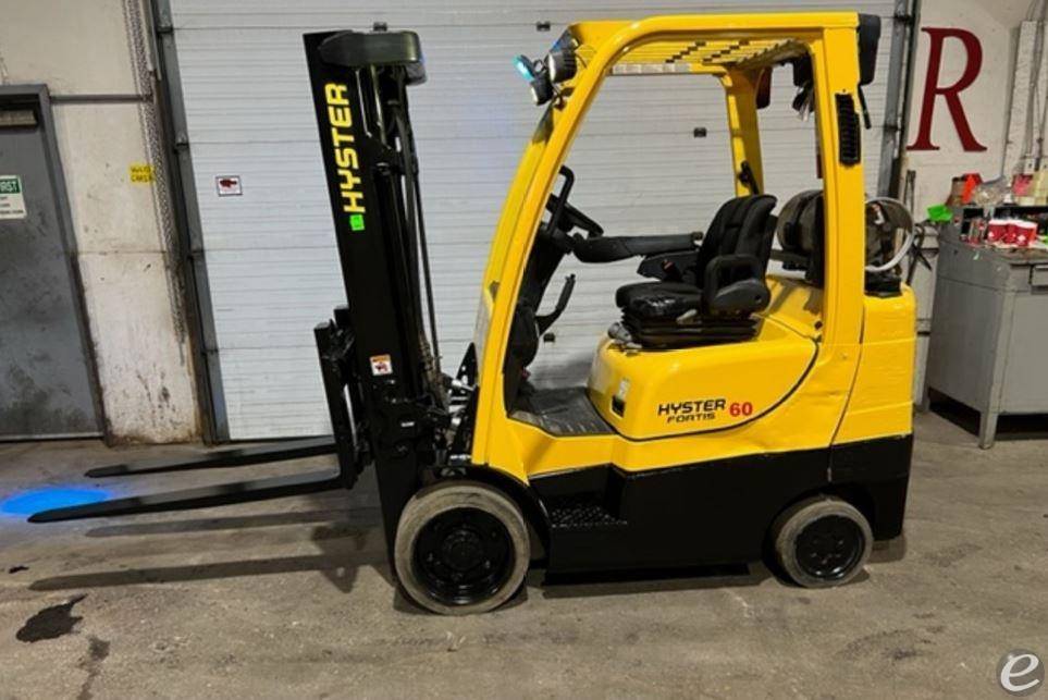 2016 Hyster S60FT LP Gas Forklift