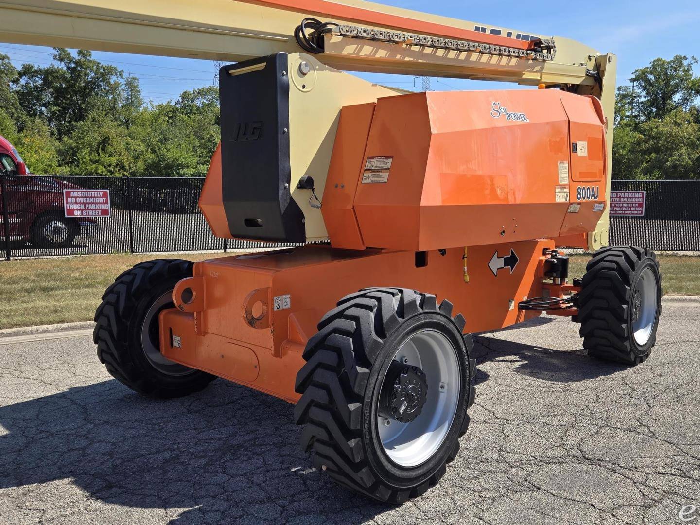 2019 JLG 800AJ