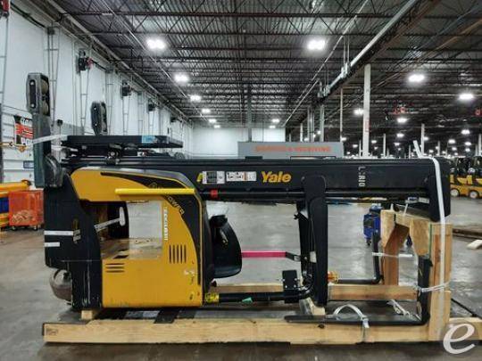 2015 Yale NR045 Electric Reach Truc...
