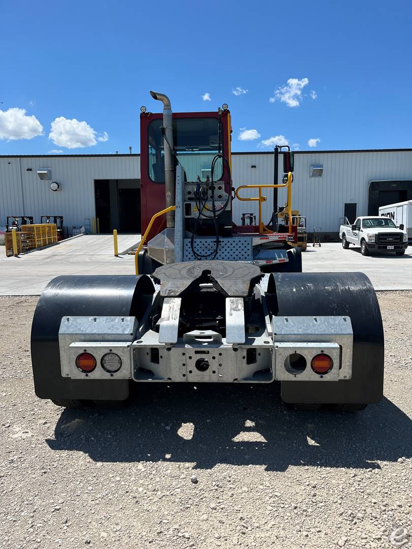 2023 Terberg YT223