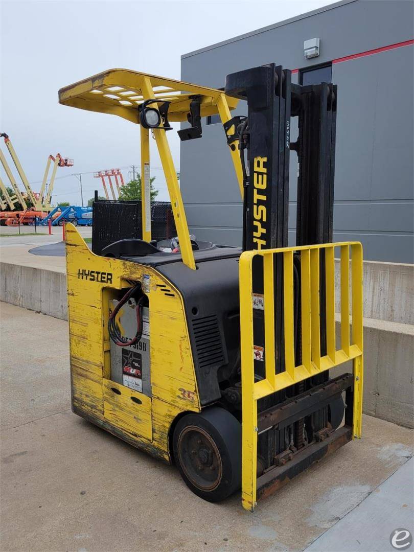 2017 Hyster E35HSD3 Electric Forklift - 123Forklift