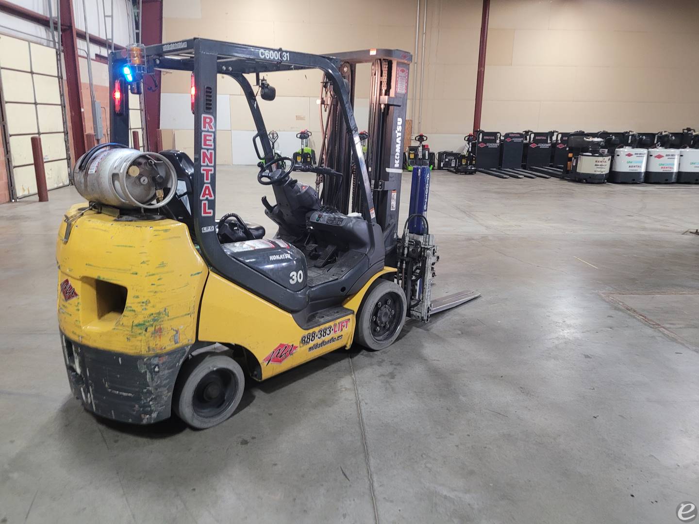 2016 Komatsu FG30SHT-16