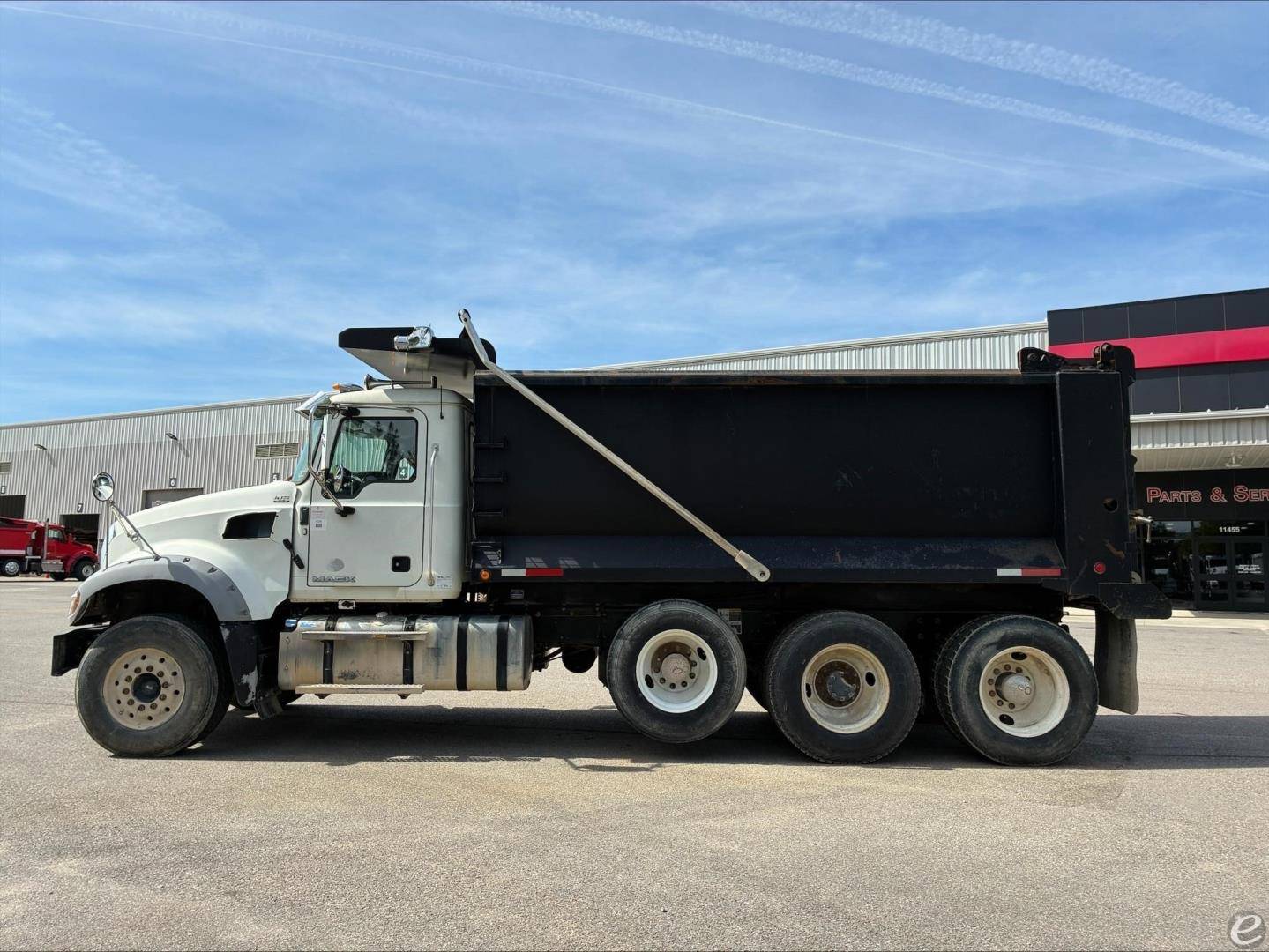 2015 Mack GRANITE GU713