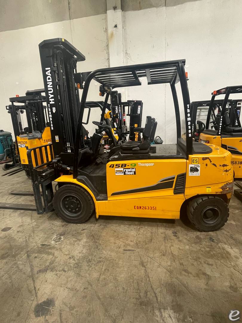 2021 Hyundai 45B-9