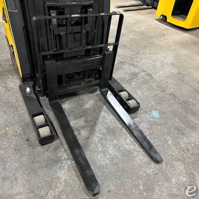 2022 Yale NR045EB