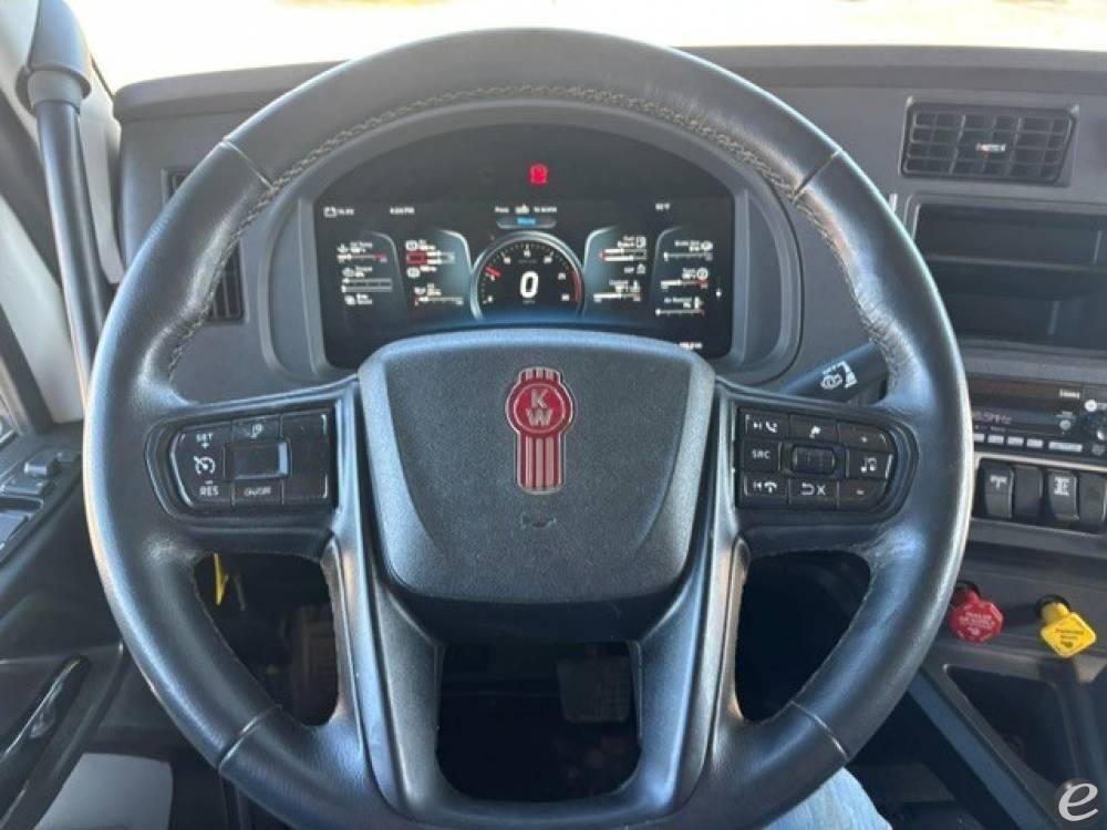 2026 Kenworth T880