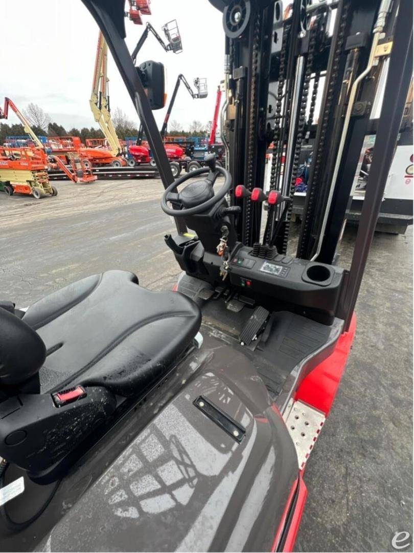 2023 Manitou MI25G
