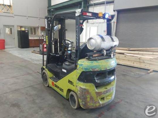 2022 Clark S25CL