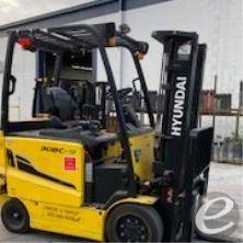 2017 Hyundai 30BC-9