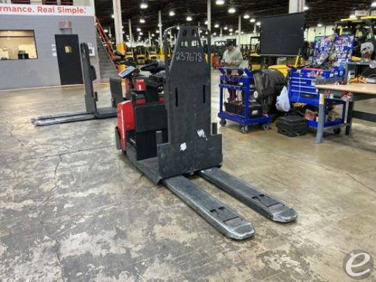 2020 Raymond 8510