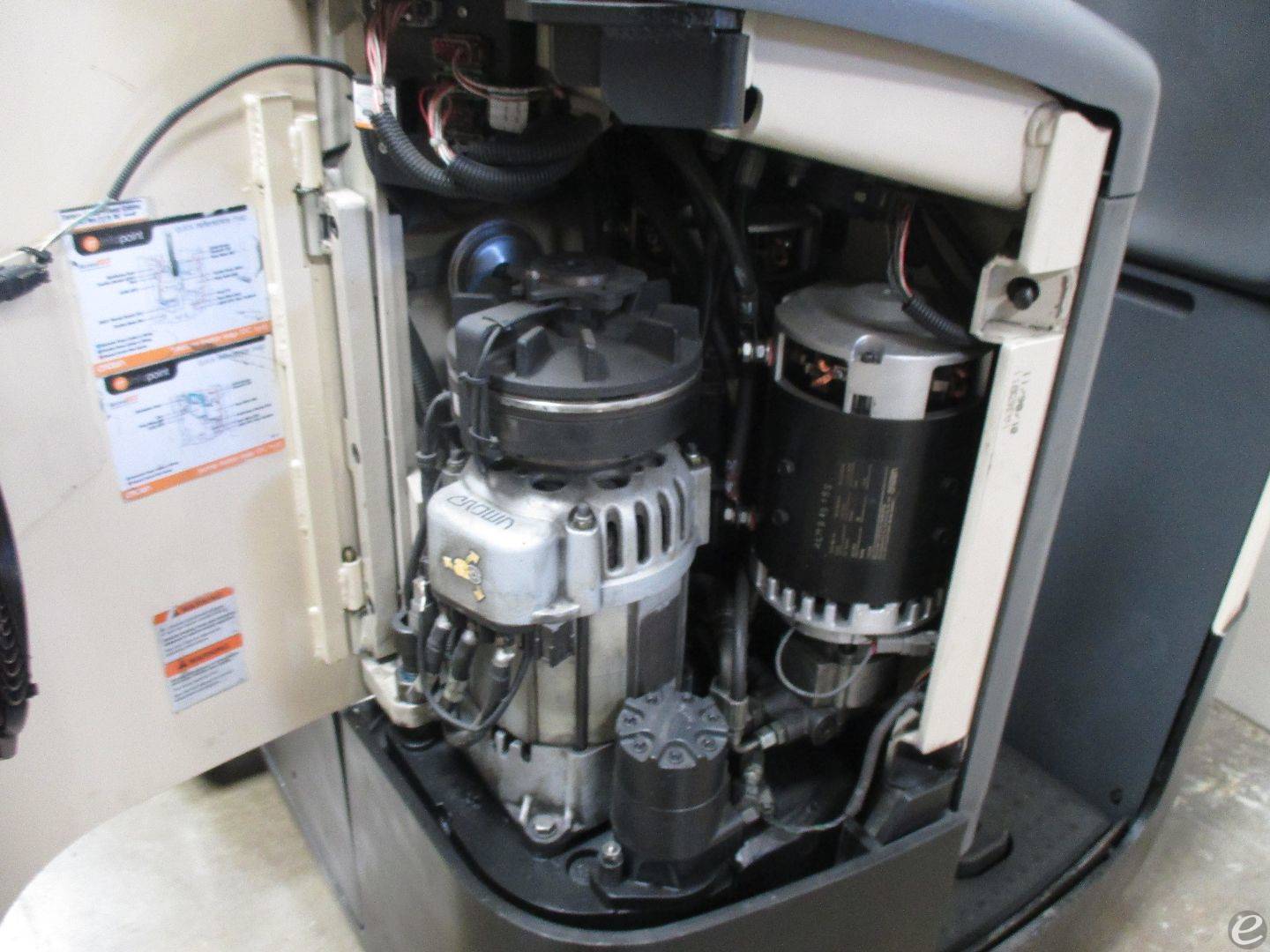 2015 Crown RR5725-45