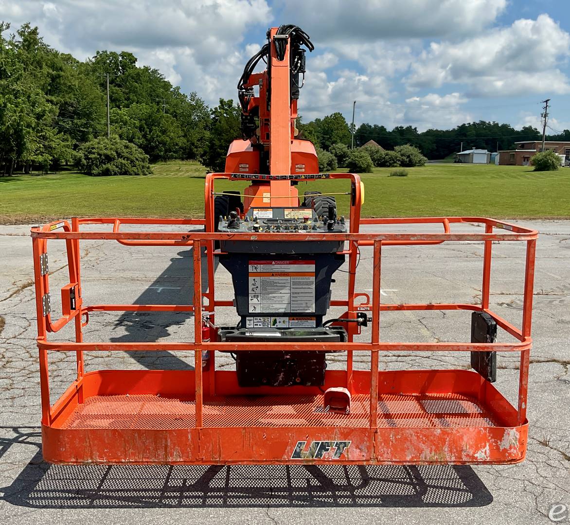 2021 JLG 1350SJP