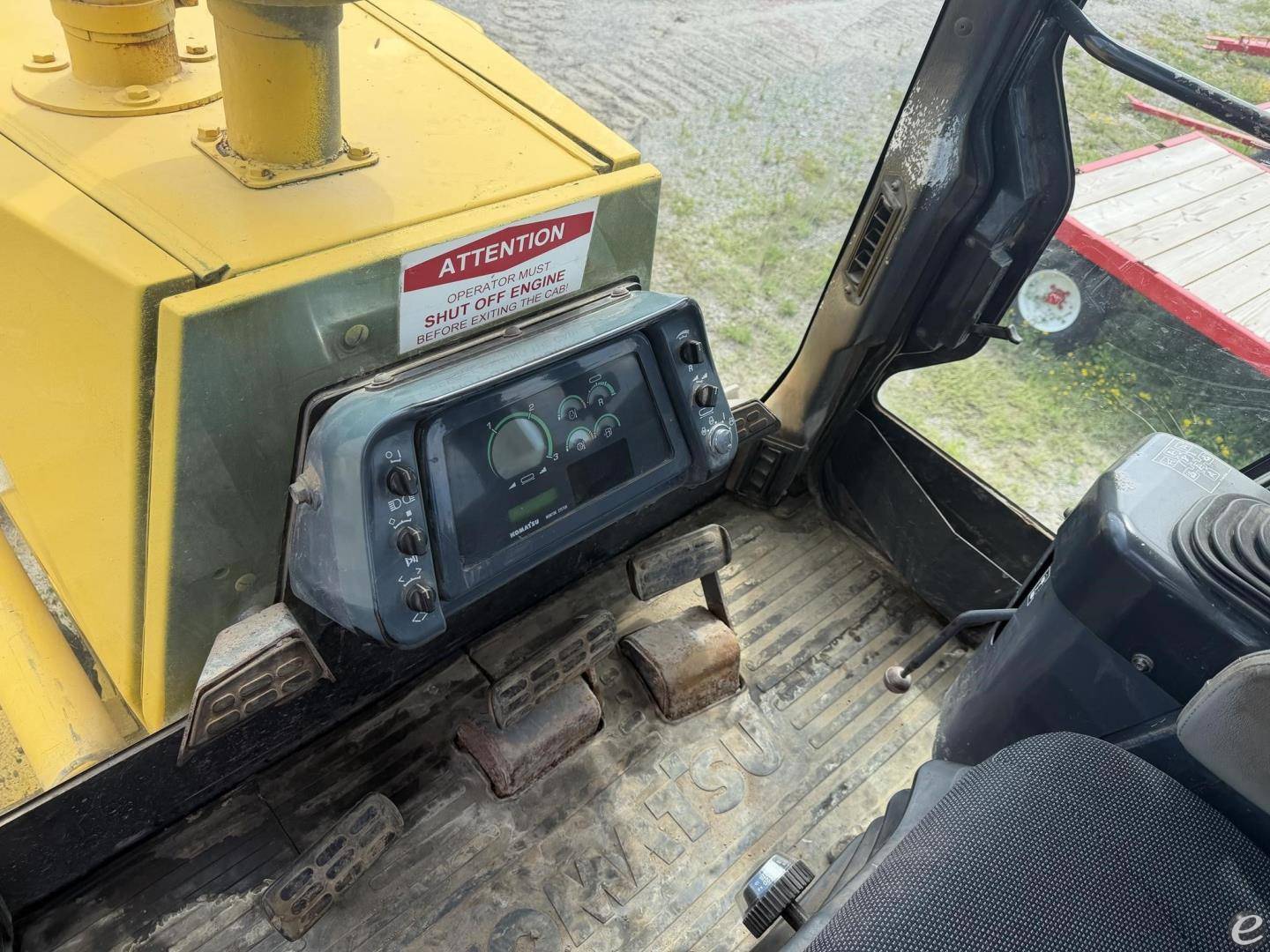 2004 Komatsu D39PX-21