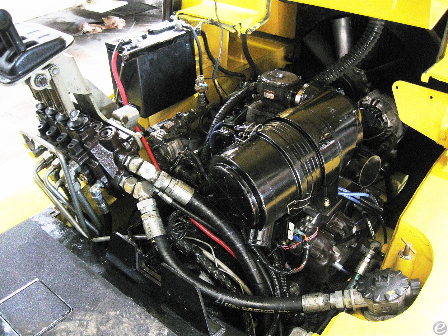 2001 Hoist Liftruck F180