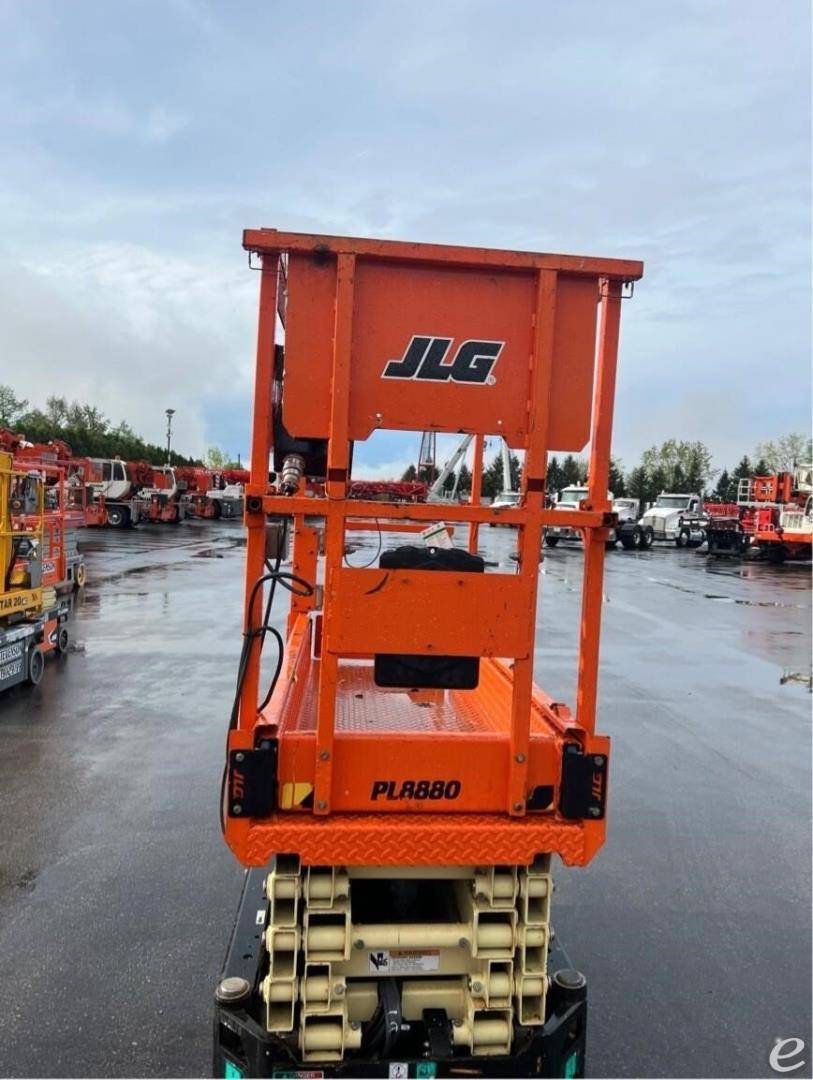 2021 JLG R1932i