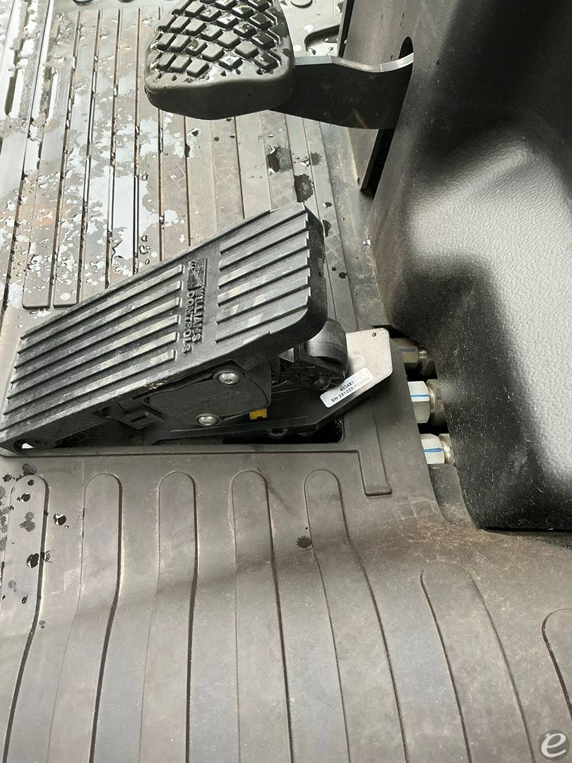 2026 Viper Lift Trucks FY25F