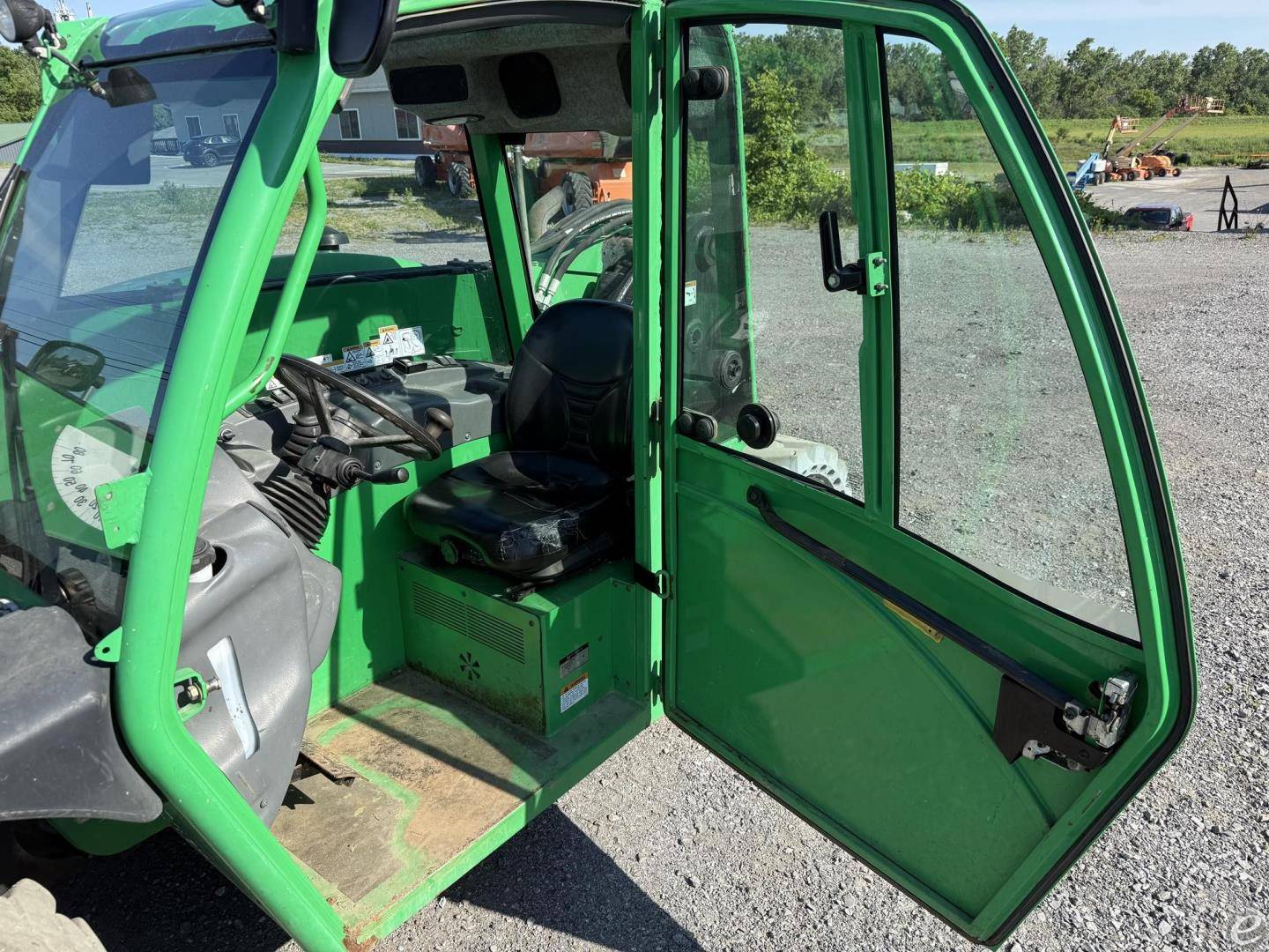 2017 JLG G5-18A