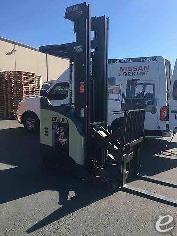 2010 Crown RR5225-35 Electric Reach Truck - 123Forklift