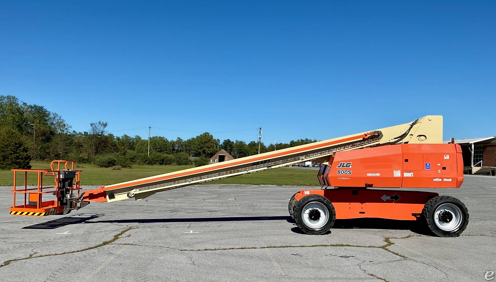 2016 JLG 800S
