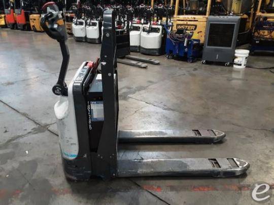 2018 Unicarriers WLXT2W7S22V Electr...
