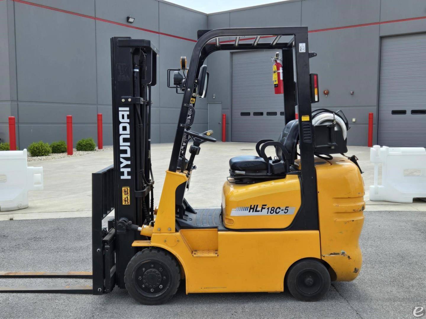 2005 Hyundai HLF18C-5 LP Gas Forkli...