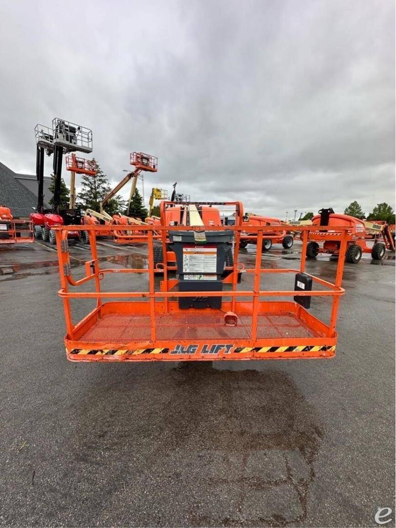 2022 JLG 600S