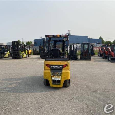 2019 Hyundai 30BC-9