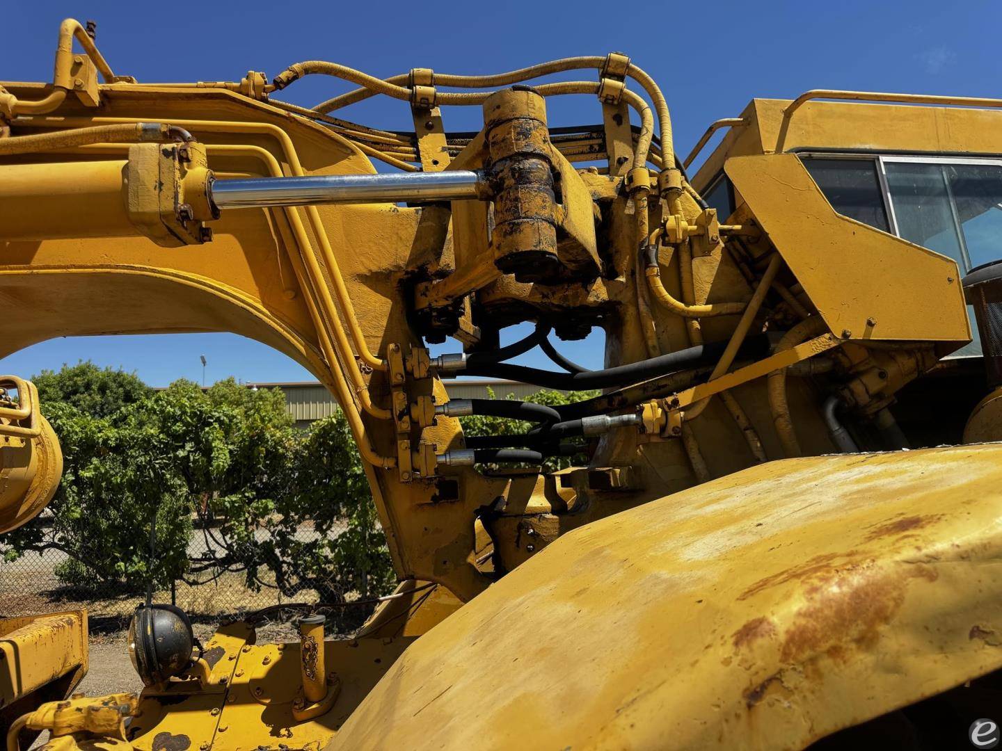 1984 Cat 615