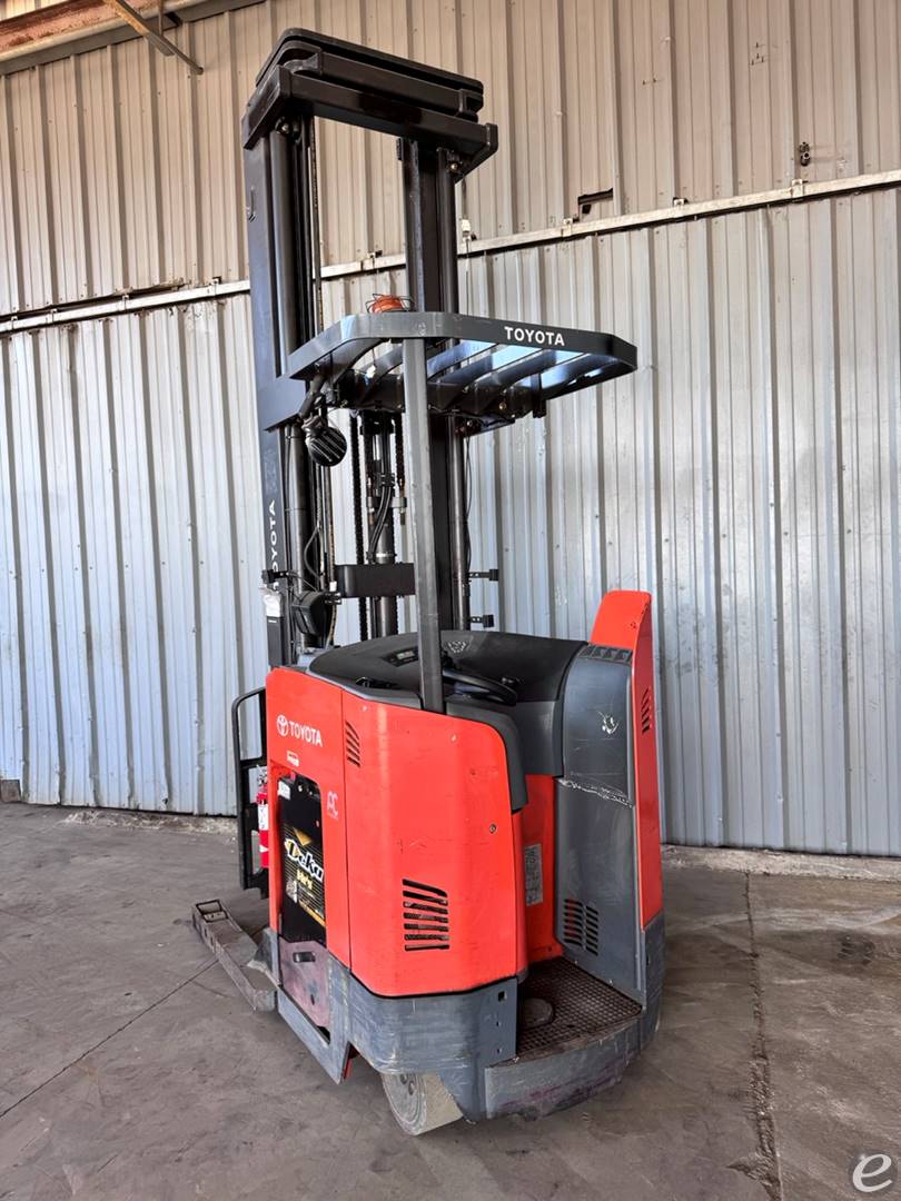 2019 Toyota 9BDRU15 Electric Reach Truck - 123Forklift