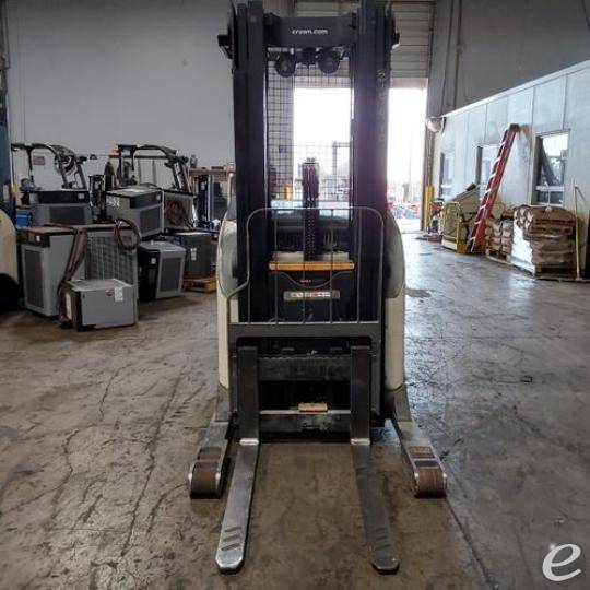 2018 Crown RR5725-45