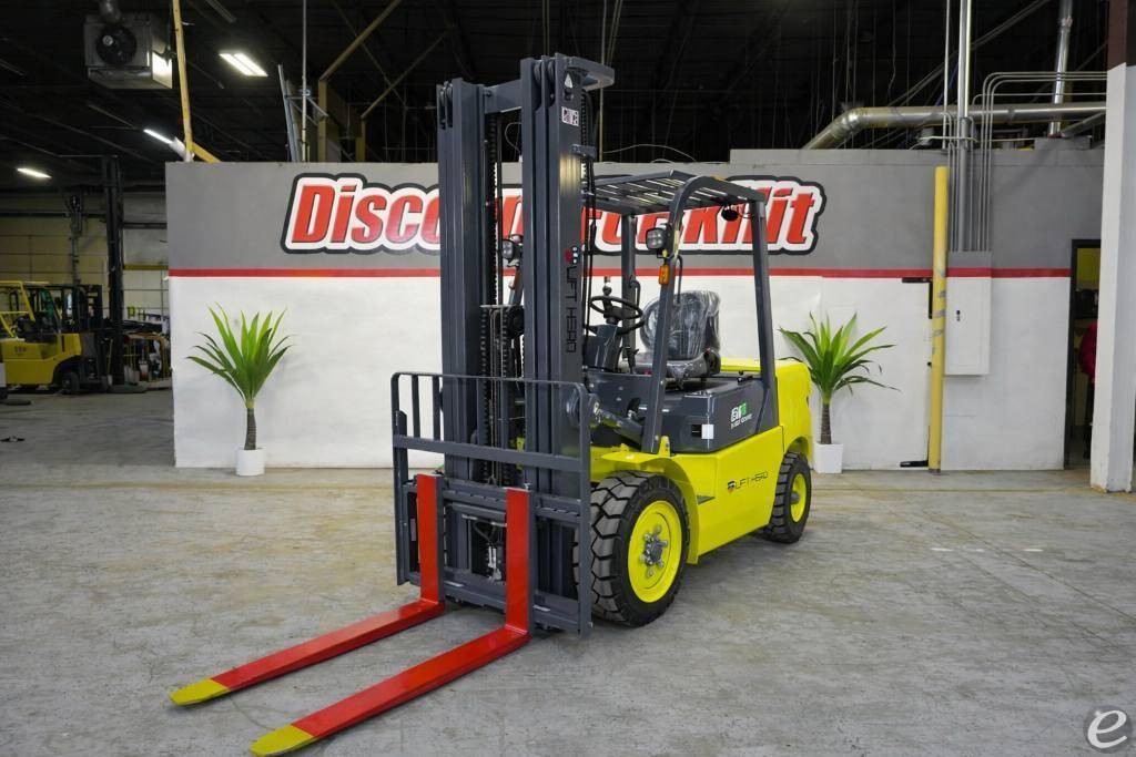 2023 Lift Hero CPD30