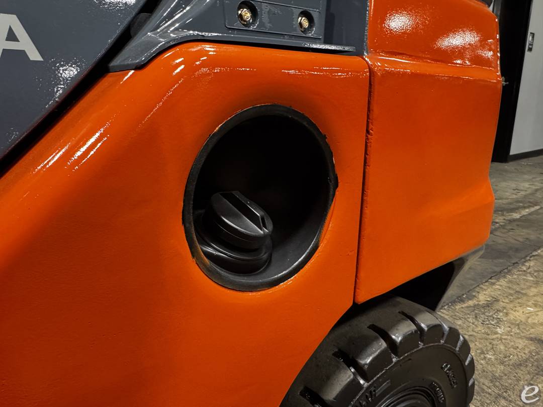 2020 Toyota 8FDU25