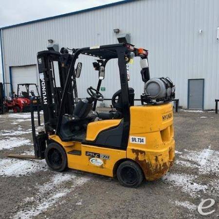 2021 Hyundai 25LC-7A