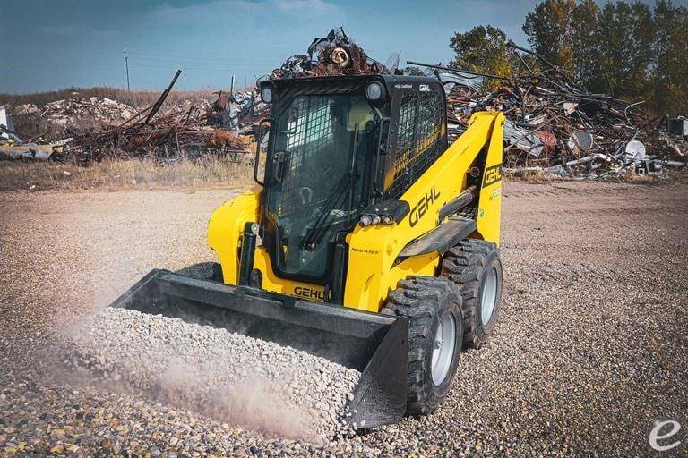 2026 Gehl R165