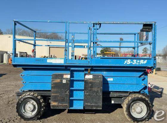 2015 Genie GS-3384 RT Diesel Scisso...