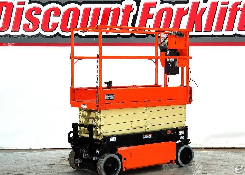 2018 JLG 1932R