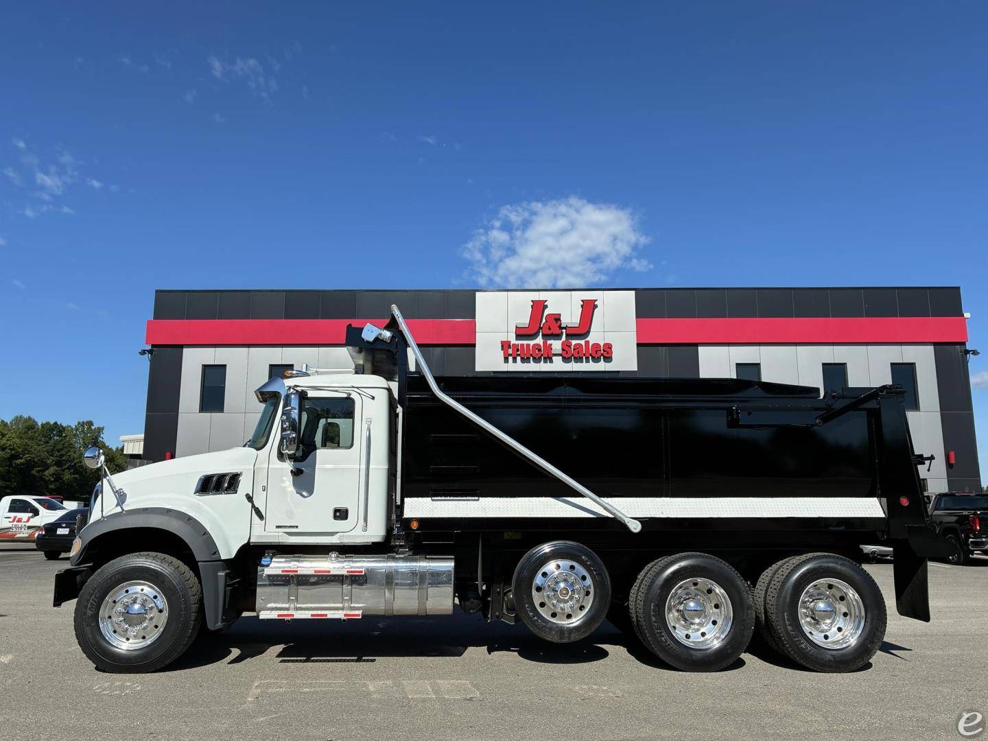 2020 Mack GRANITE 64FR