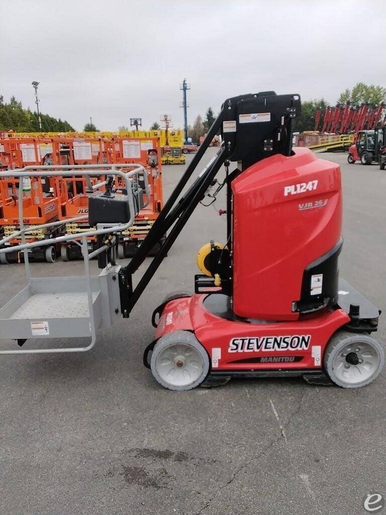 2022 Manitou 26VJR