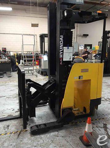 2014 Hyundai 18BRP-7 Electric Reach Truck - 123Forklift