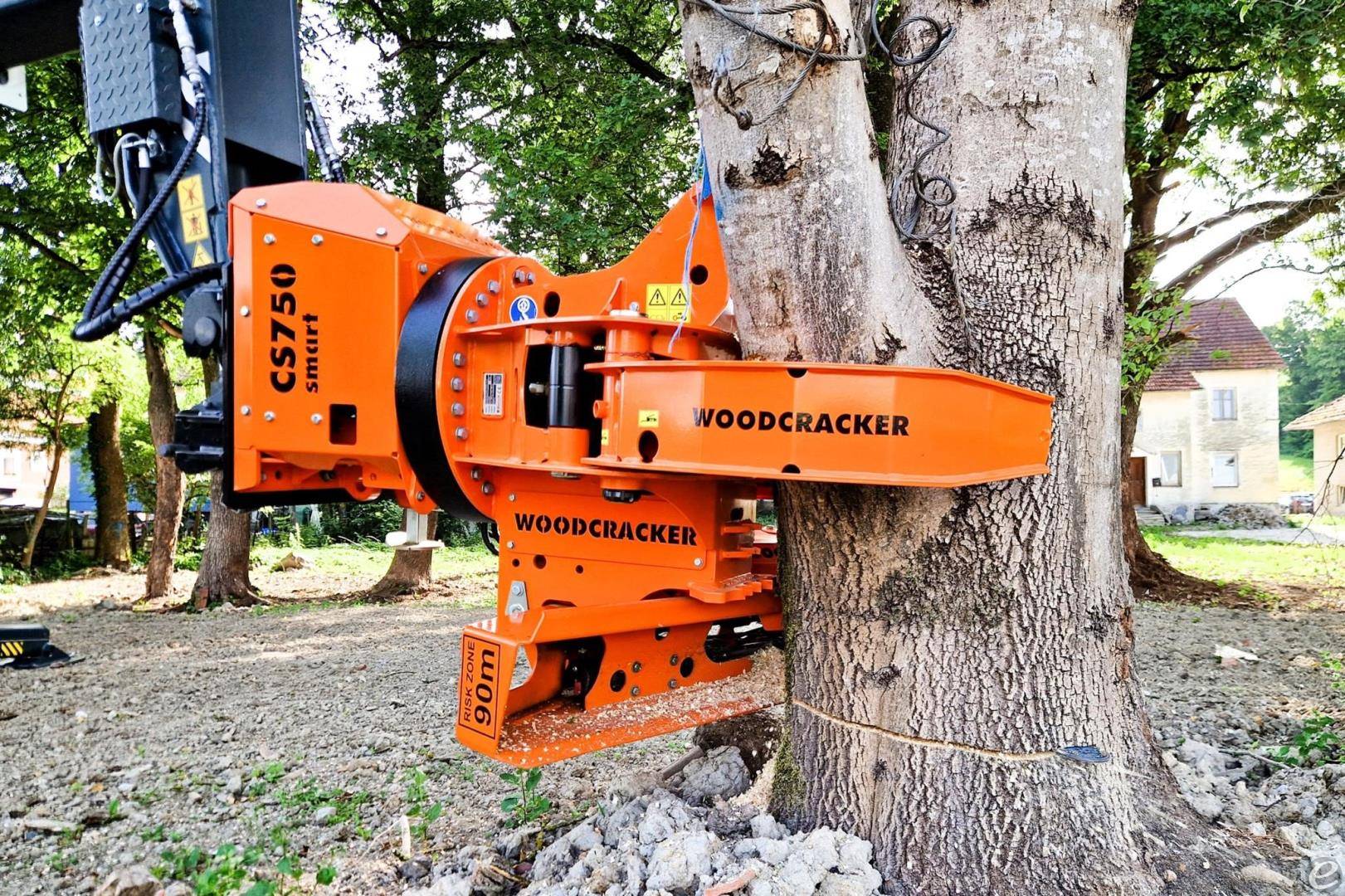2025 CS750 SMART WOODCRACKER